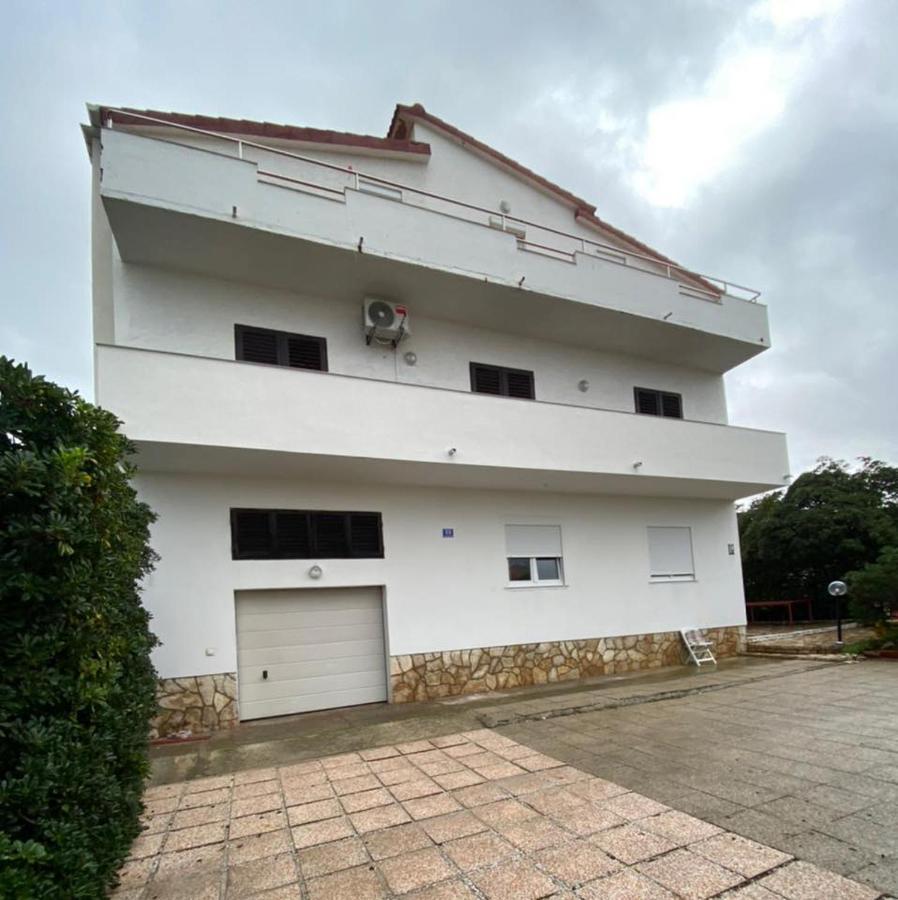 Apartments Tara Razanac Exterior photo